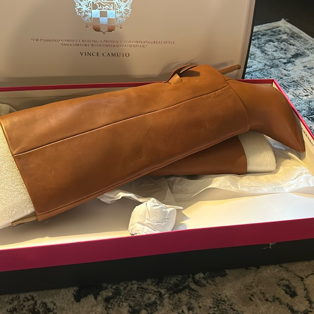 Vince Camuto Kammitie boots